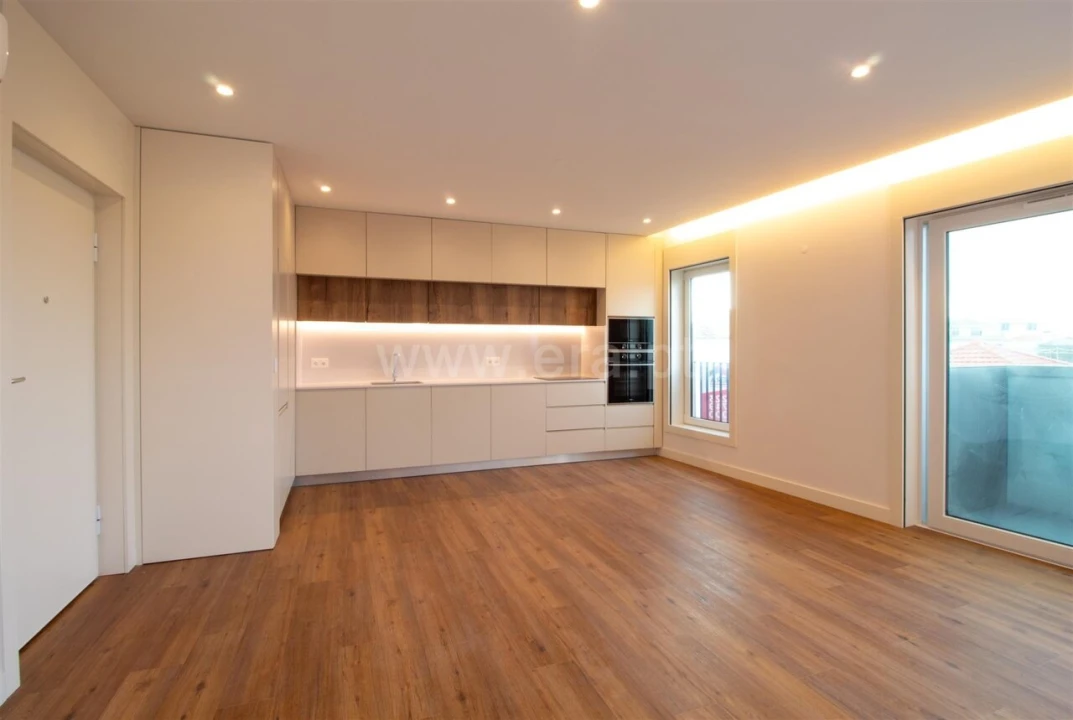 Apartamento T3 para Venda em Oliveira do Douro Foto 5
