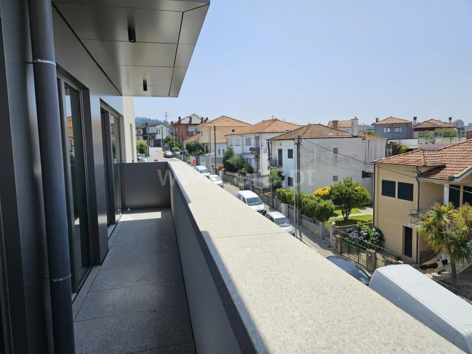 Apartamento T3 para Venda em Oliveira do Douro Foto 6