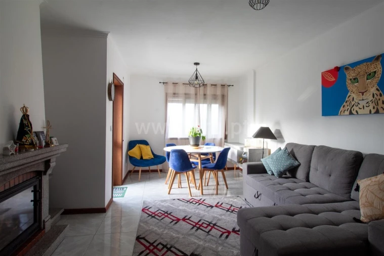 Apartamento T3 para Venda em Avintes Foto 2