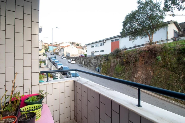 Apartamento T3 para Venda em Avintes Foto 12