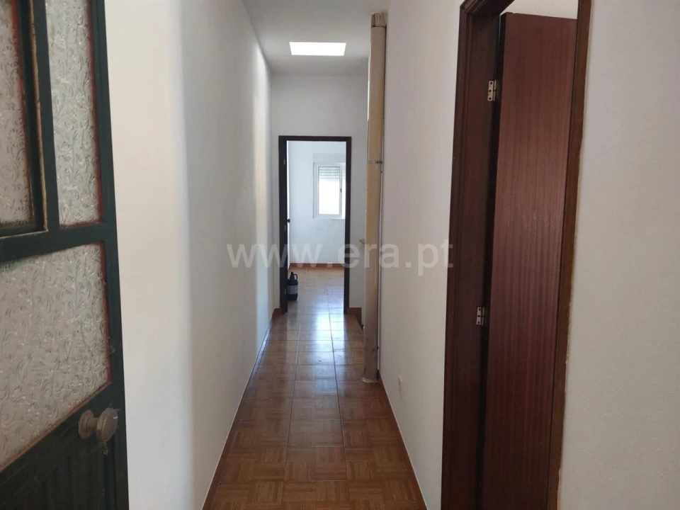 Moradia T3 para Venda em Oliveira do Douro Foto 18