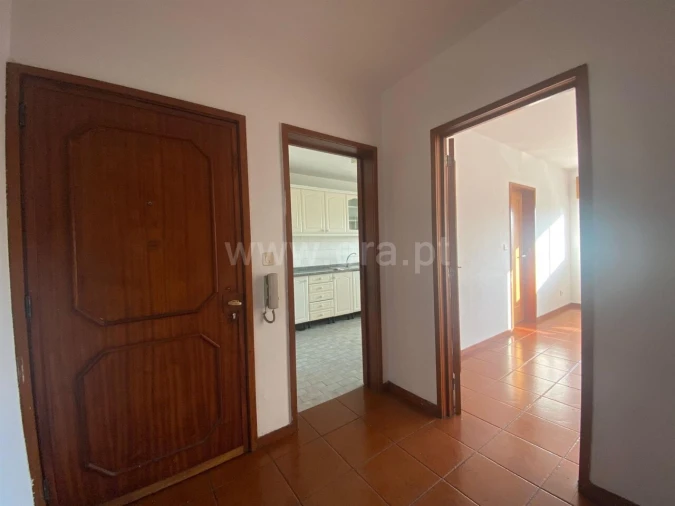 Apartamento T3 para Venda em Vilar de Andorinho Foto 3