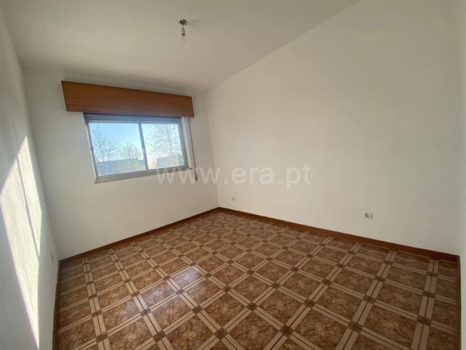 Apartamento T3 para Venda em Vilar de Andorinho Foto 10