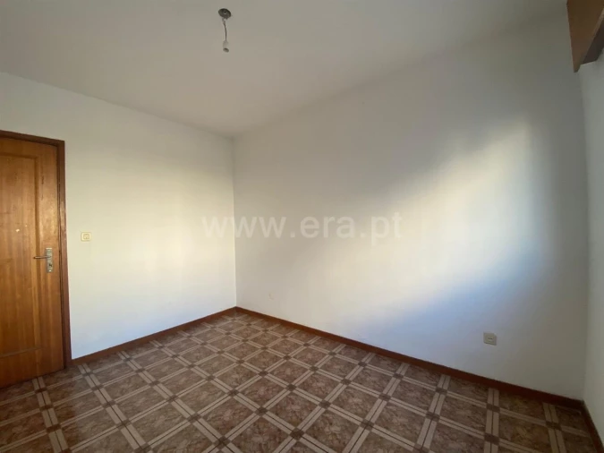 Apartamento T3 para Venda em Vilar de Andorinho Foto 11
