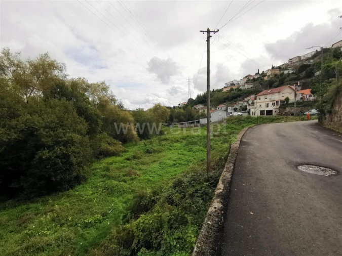 Terreno para Venda em Avintes Foto 3