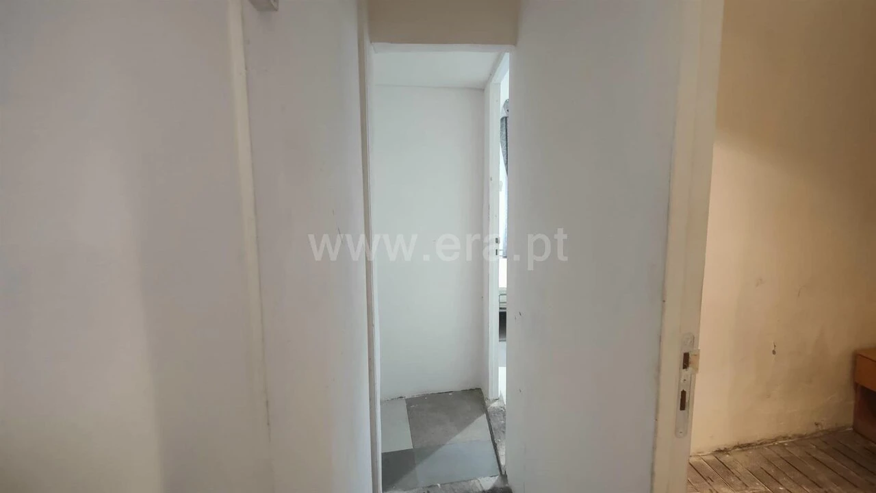 Moradia T2 para Venda em Paranhos Foto 6