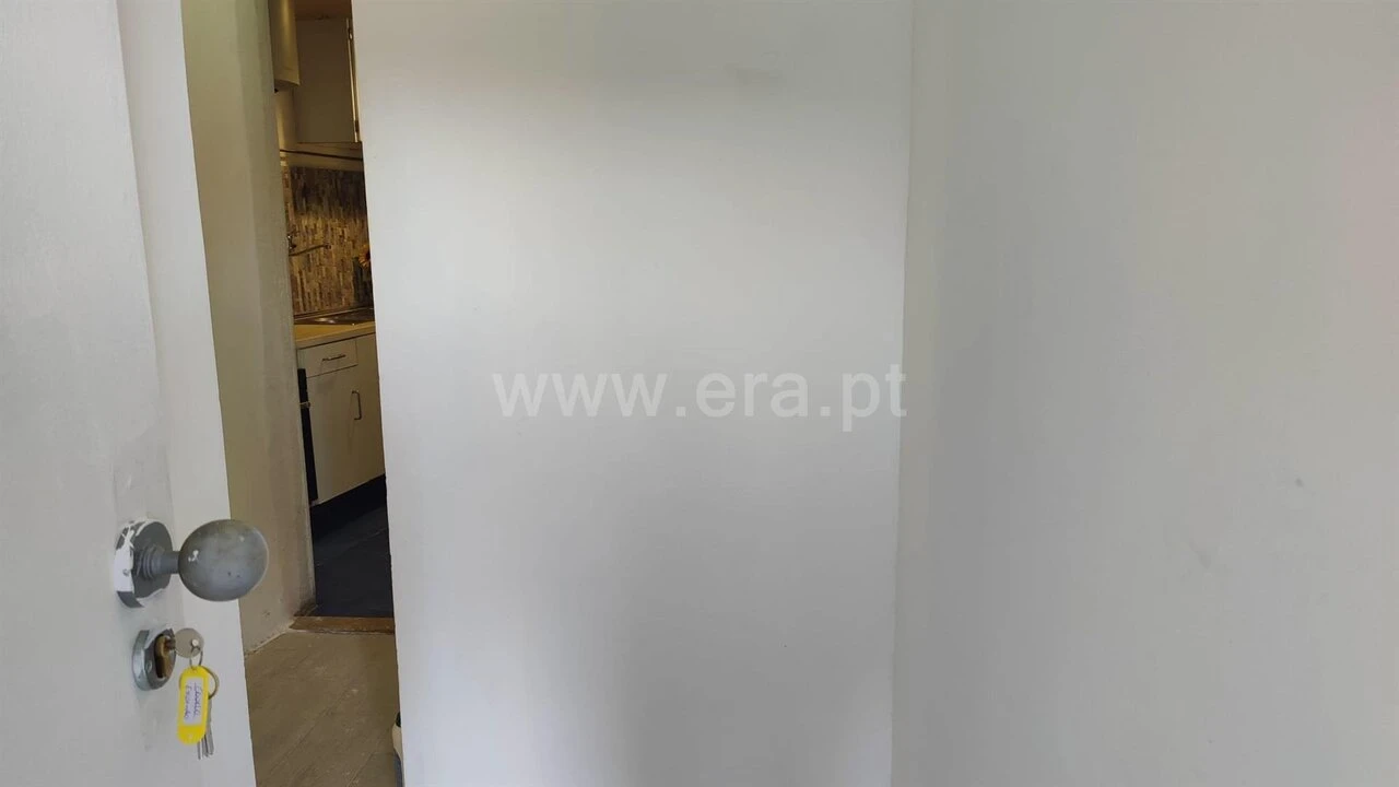 Moradia T2 para Venda em Paranhos Foto 9