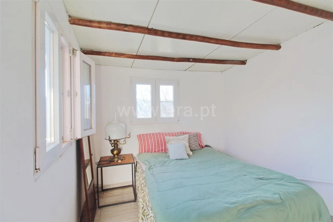 Moradia T4 para Venda em Lomba Foto 12