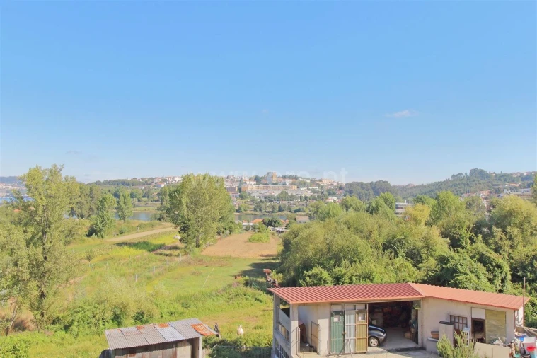 Terreno para Venda em Avintes Foto 4