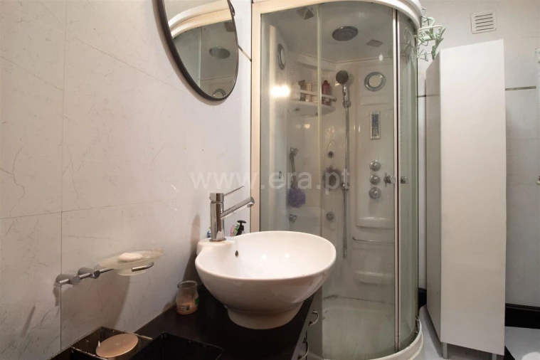 Moradia T3 para Venda em Oliveira do Douro Foto 14