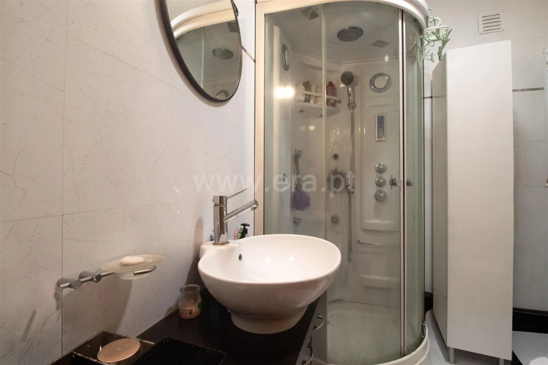 Moradia T3 para Venda em Oliveira do Douro Foto 14