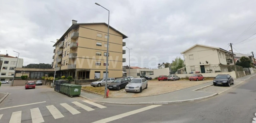 Terreno para Venda em Vilar de Andorinho Foto 5