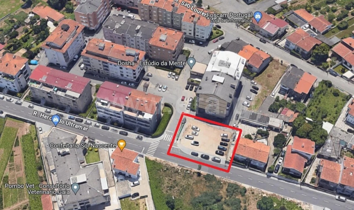 Terreno para Venda em Vilar de Andorinho Foto 2