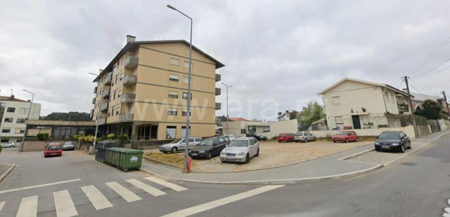 Terreno para Venda em Vilar de Andorinho Foto 5