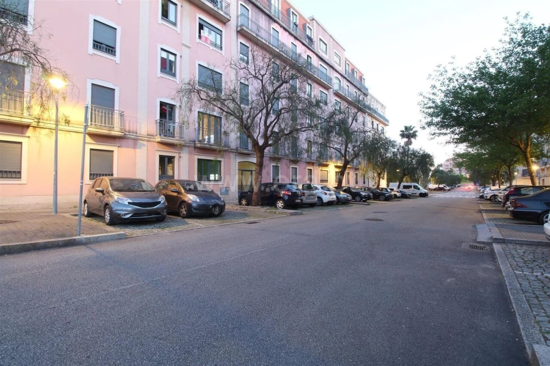 Apartamento T2 para Venda em Oliveira do Douro Foto 1