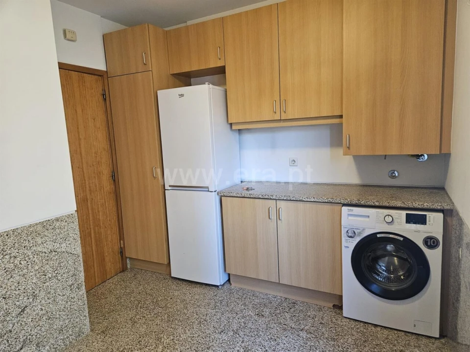 Apartamento T2 para Venda em Oliveira do Douro Foto 4