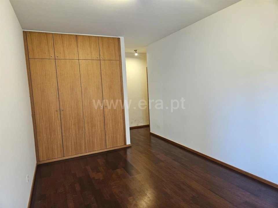 Apartamento T2 para Venda em Oliveira do Douro Foto 7