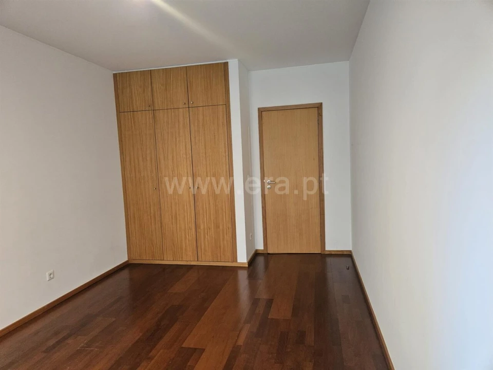 Apartamento T2 para Venda em Oliveira do Douro Foto 9