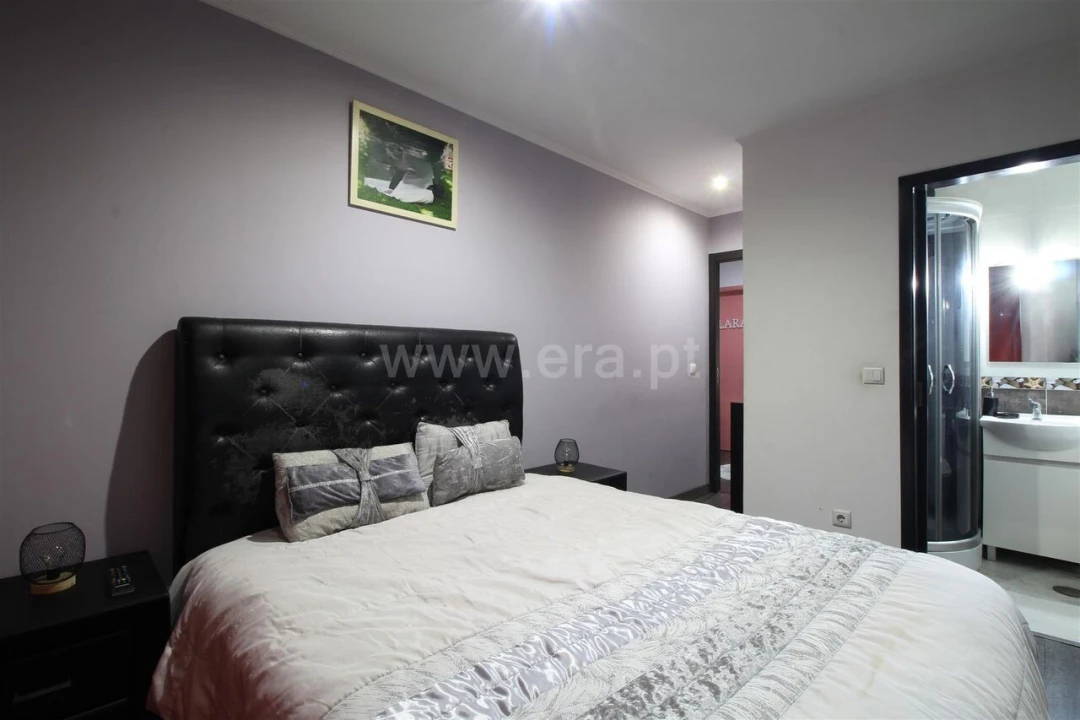 Moradia T3 para Venda em Madalena Foto 16
