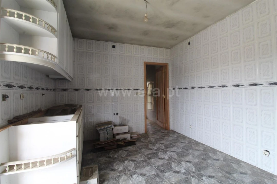 Moradia T6 para Venda em Vilar de Andorinho Foto 10