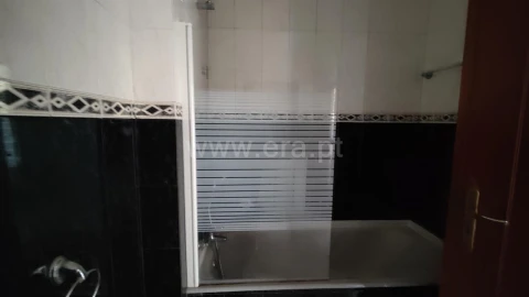Apartamento T2 para Venda em Vilar de Andorinho