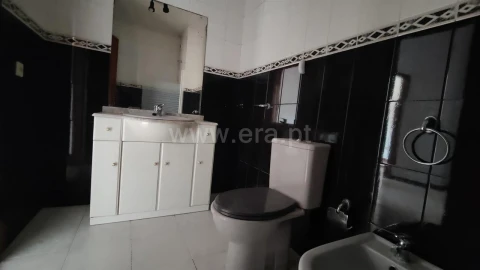 Apartamento T2 para Venda em Vilar de Andorinho