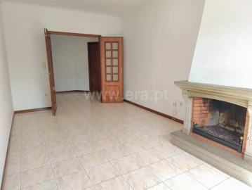 Apartamento T2 para Venda em Vilar de Andorinho