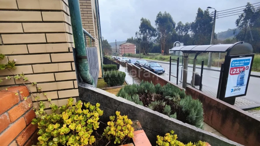 Apartamento T2 para Venda em Vilar de Andorinho Foto 2