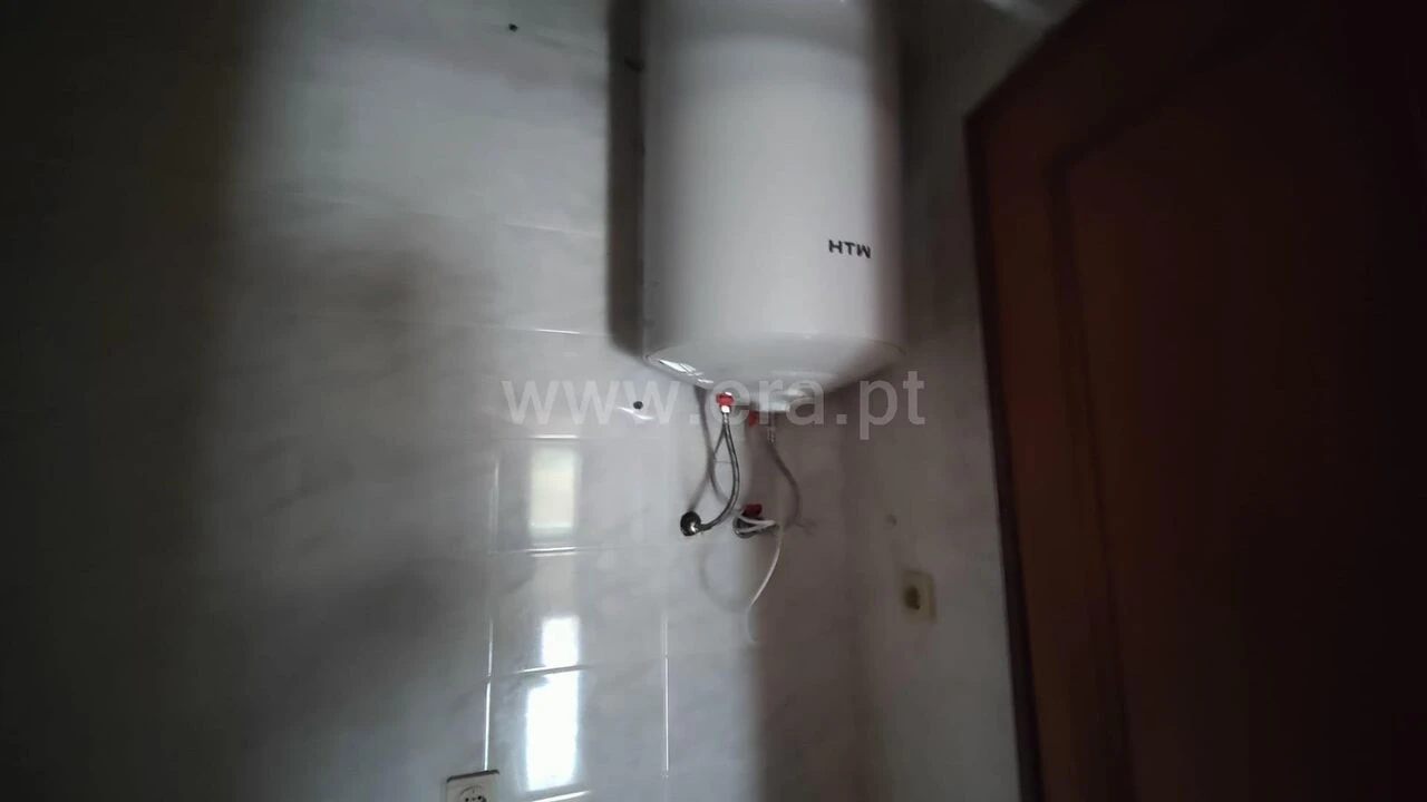 Apartamento T2 para Venda em Vilar de Andorinho Foto 12