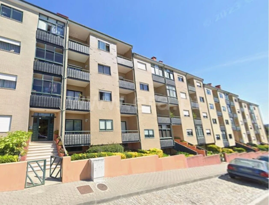 Apartamento T2 para Venda em Vilar de Andorinho Foto 1