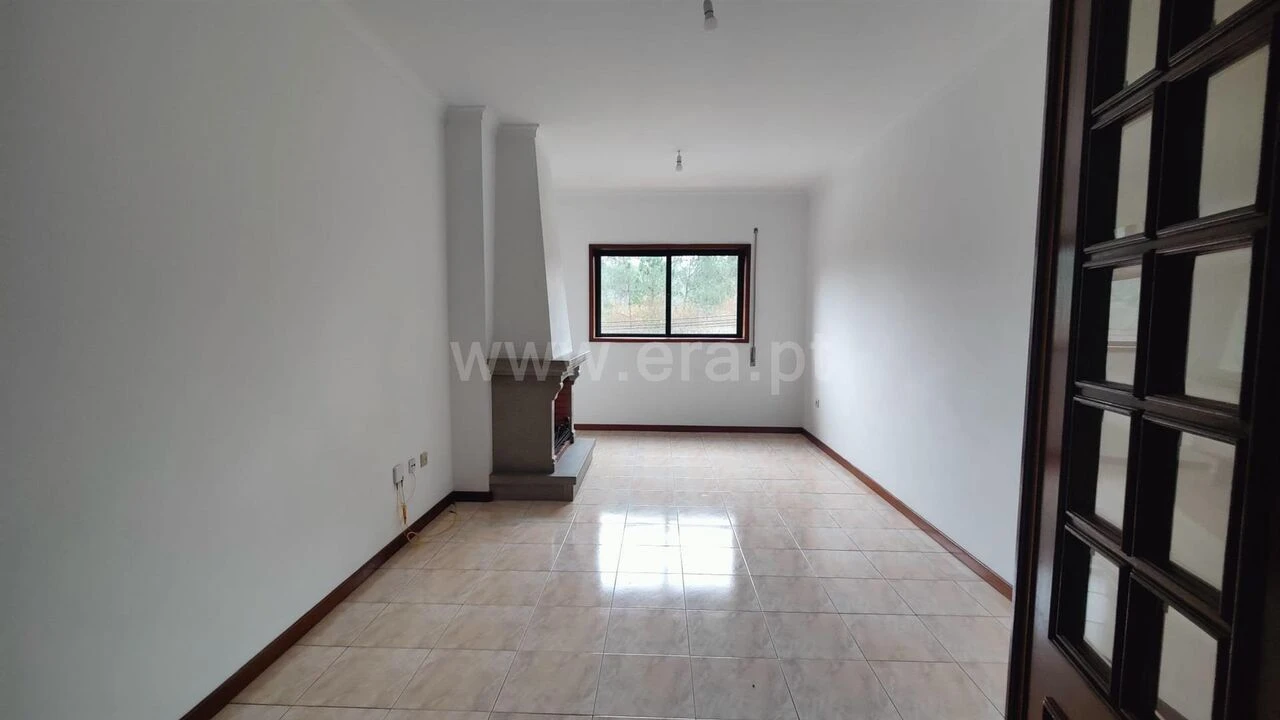 Apartamento T2 para Venda em Vilar de Andorinho Foto 13