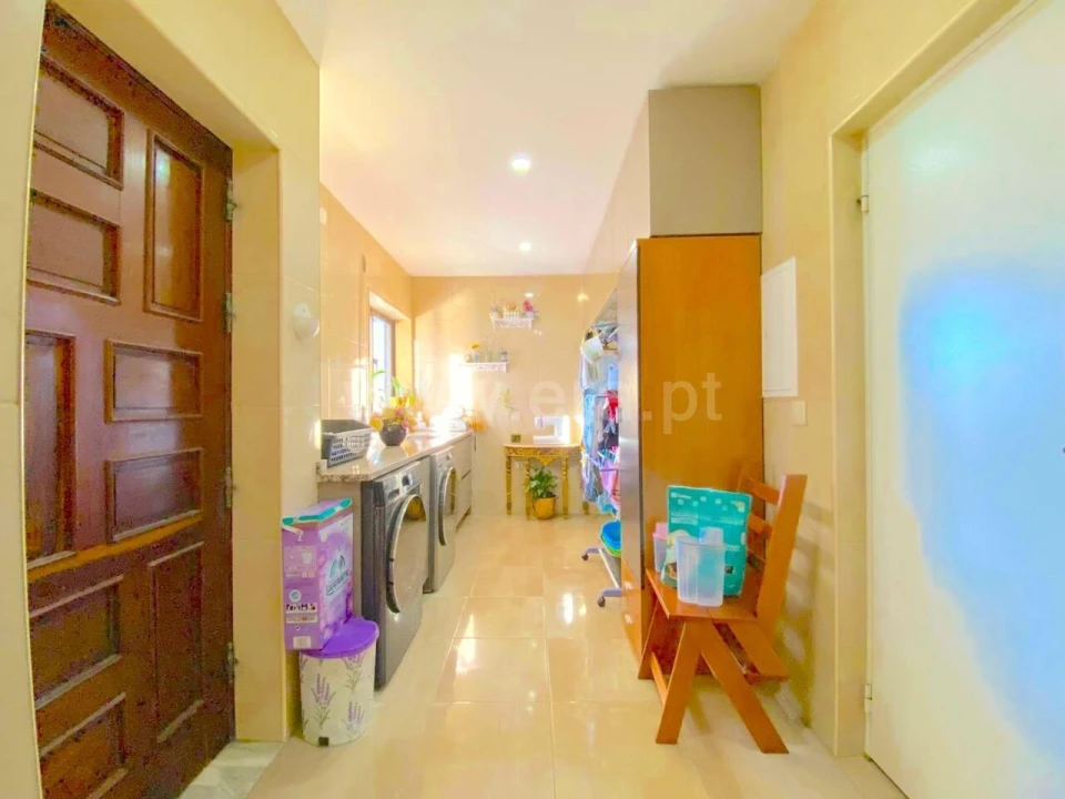 Moradia T3 para Venda em Oliveira do Douro Foto 16