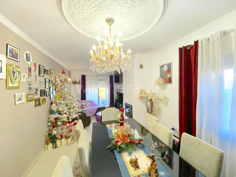 Moradia T3 para Venda em Oliveira do Douro Foto 4