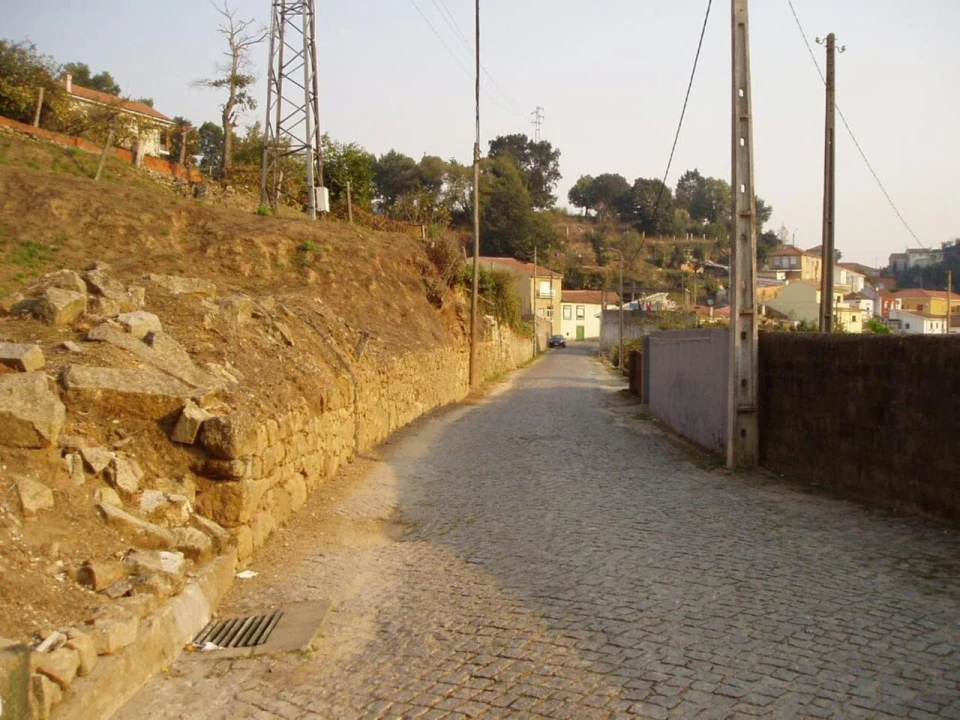 Terreno para Venda em Avintes Foto 2