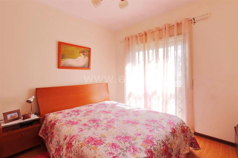 Moradia T4 para Venda em Oliveira do Douro Foto 16