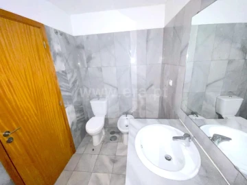 Apartamento T1 para Venda em Oliveira do Douro