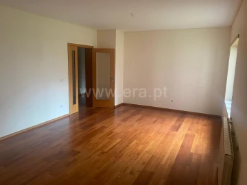 Apartamento T1 para Venda em Oliveira do Douro