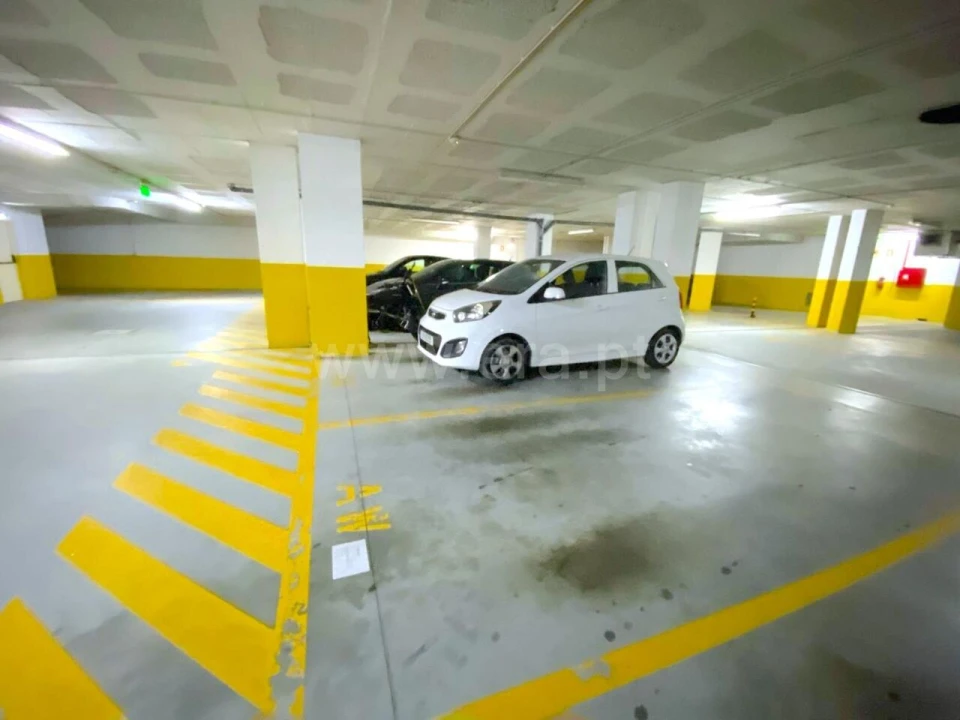 Apartamento T1 para Venda em Oliveira do Douro Foto 20