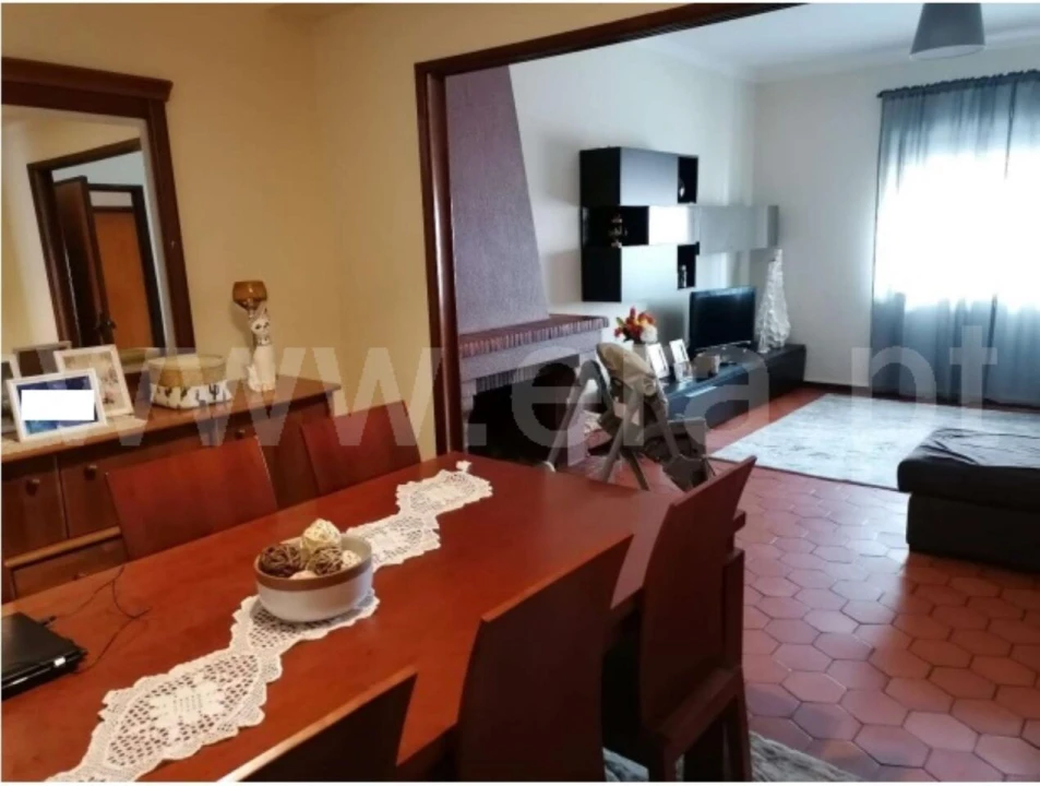 Prédio para Venda em Oliveira do Douro Foto 8