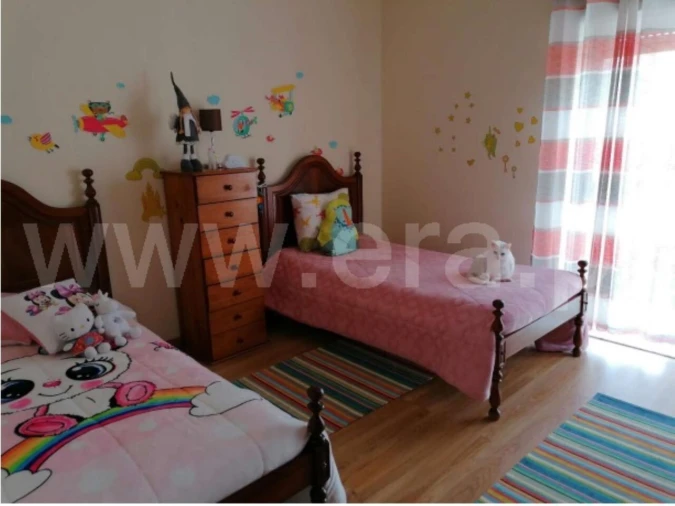 Prédio para Venda em Oliveira do Douro Foto 12