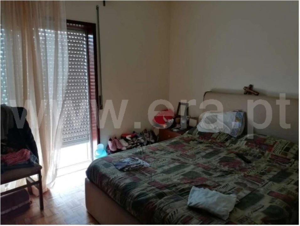 Prédio para Venda em Oliveira do Douro Foto 7