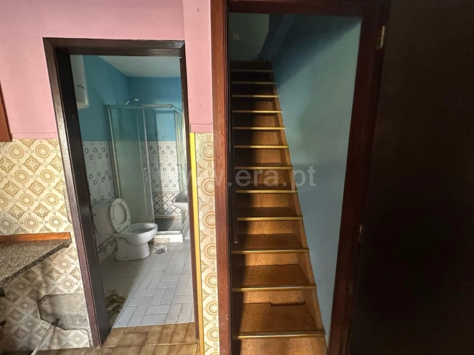 Moradia T4 para Venda em Oliveira do Douro Foto 17