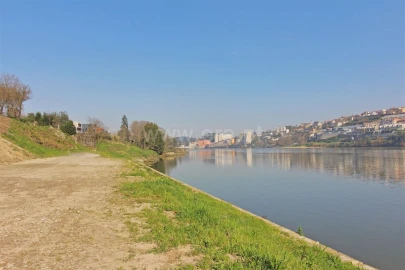 Terreno para Venda em Oliveira do Douro