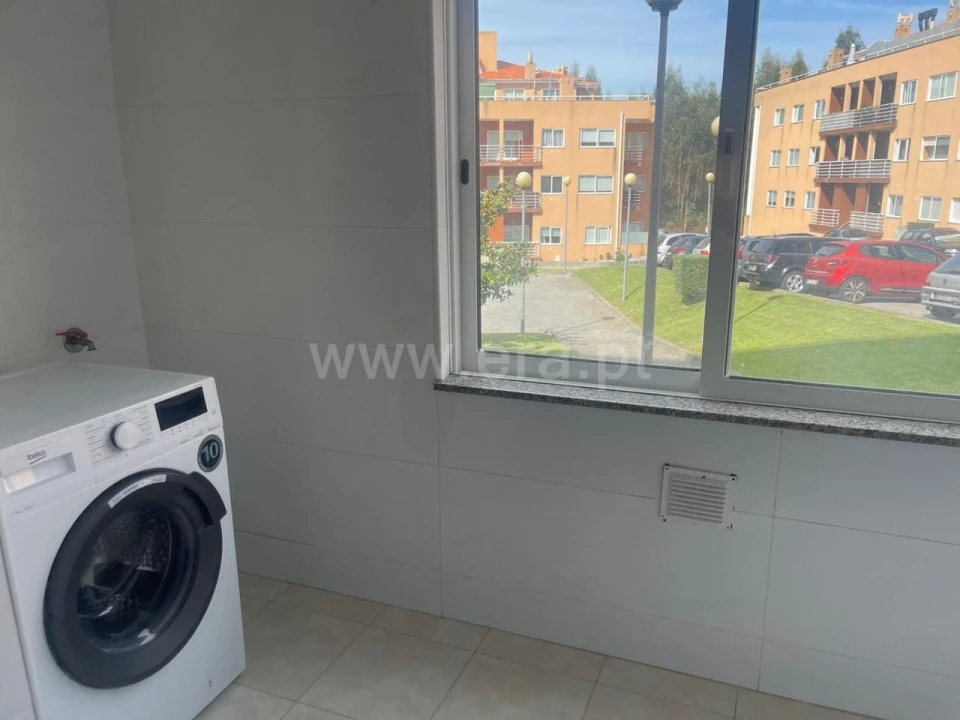 Apartamento T2 para Venda em Canelas Foto 14