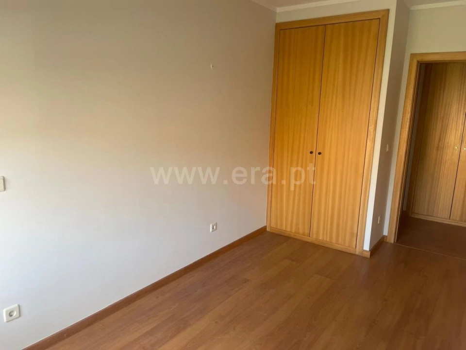 Apartamento T2 para Venda em Canelas Foto 20