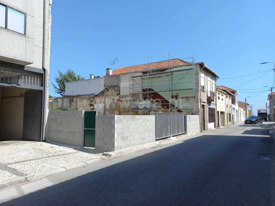 Terreno para Venda em Oliveira do Douro Foto 3