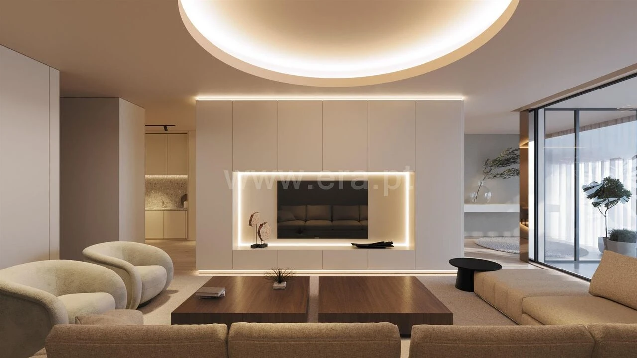 Armazém para Venda em São João da Madeira Foto 14