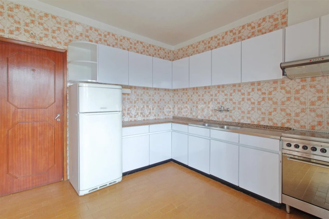 Moradia T5 para Venda em Oliveira do Douro Foto 5