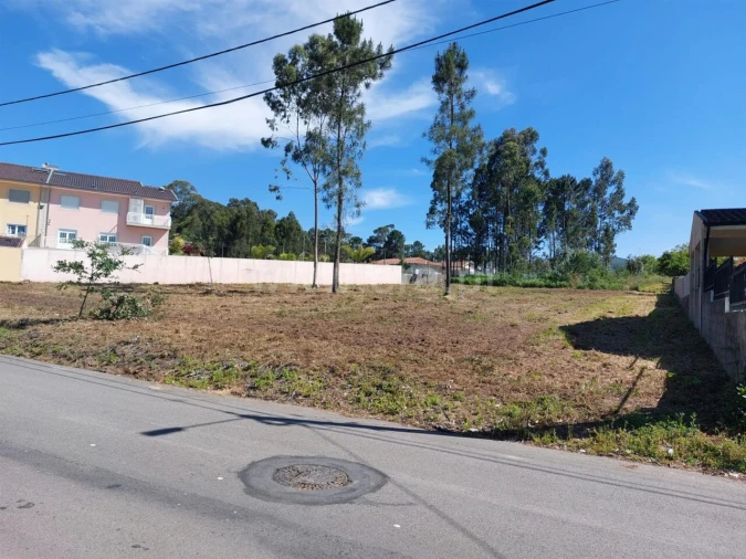 Terreno para Venda em Argoncilhe Foto 2