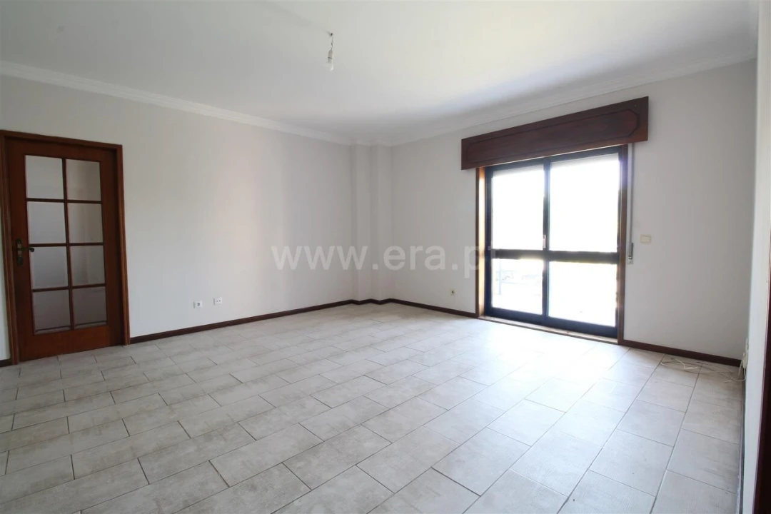 Apartamento T2 para Venda em Oliveira do Douro Foto 8